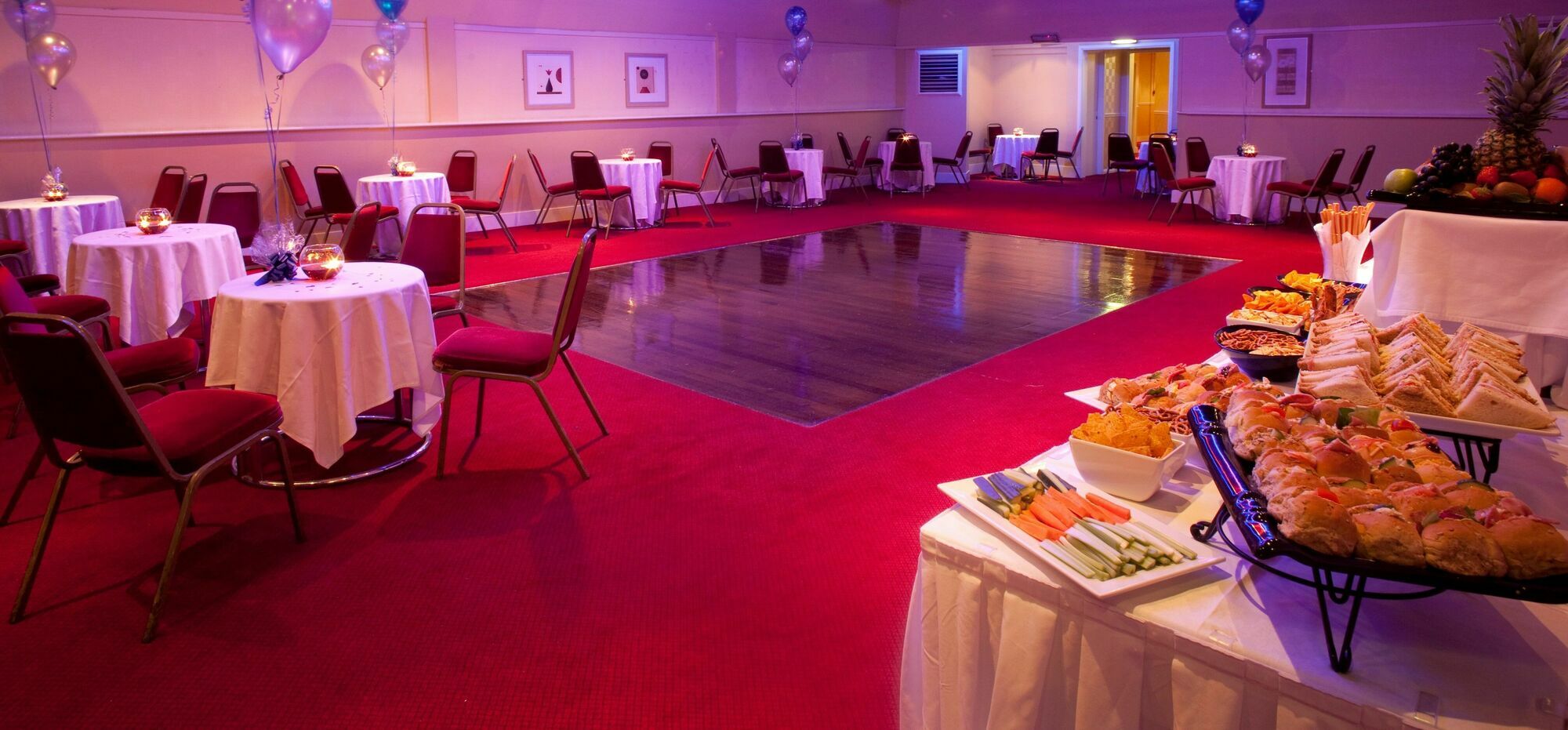 גילינגהאם King Charles Hotel מראה חיצוני תמונה
